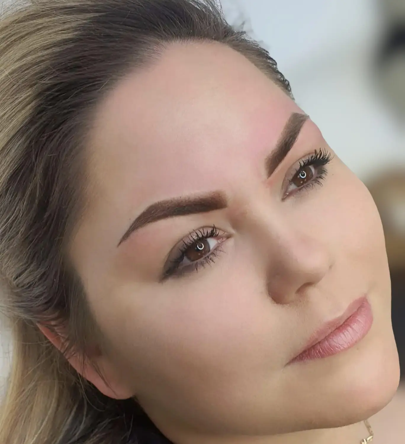 Milo's beauty oasis - Augenbrauen